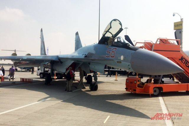 Россия предложила Китаю купить дополнительную партию истребителей Су-35