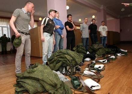 Почти 700 нижегородцев отправились в&nbsp;армию во&nbsp;время весенней призывной кампании