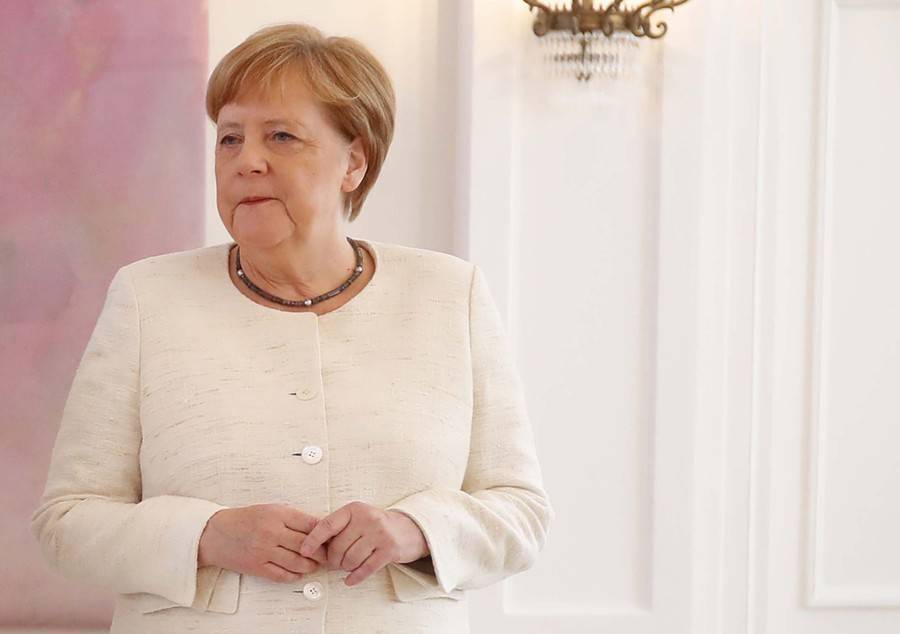 Эксперт высказался о влиянии инцидентов с Меркель на ее рейтинг