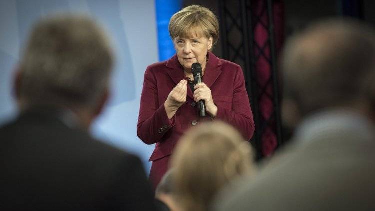 Онищенко раскритиковал немецких врачей за безответственное отношение к здоровью Меркель