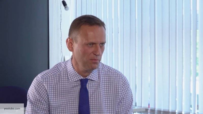 Навальный испугался, что лишится спонсора, и попытался оправдать владельца «Рольфа» Сергея Петрова