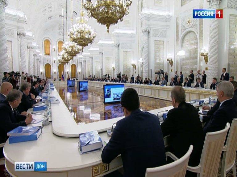 Глава Дона на Госсовете в Кремле обсудил с президентом развитие автодорог