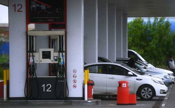 Росстат отчитался о росте потребительских цен на бензин в мае