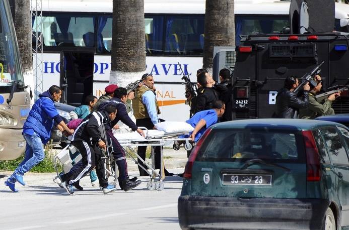 В столице Туниса произошла серия терактов: есть жертвы