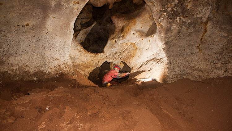 Британская The Guardian восхитилась находками в пещере под "Тавридой"