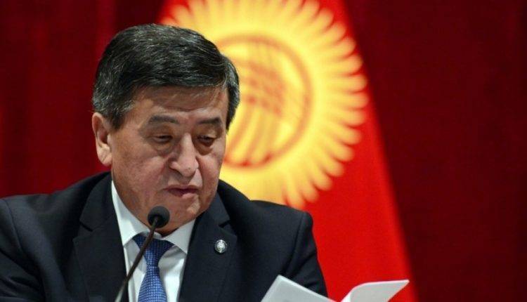 Рахмон и Жээнбеков обсудили актуальные вопросы таджикско-кыргызских отношений