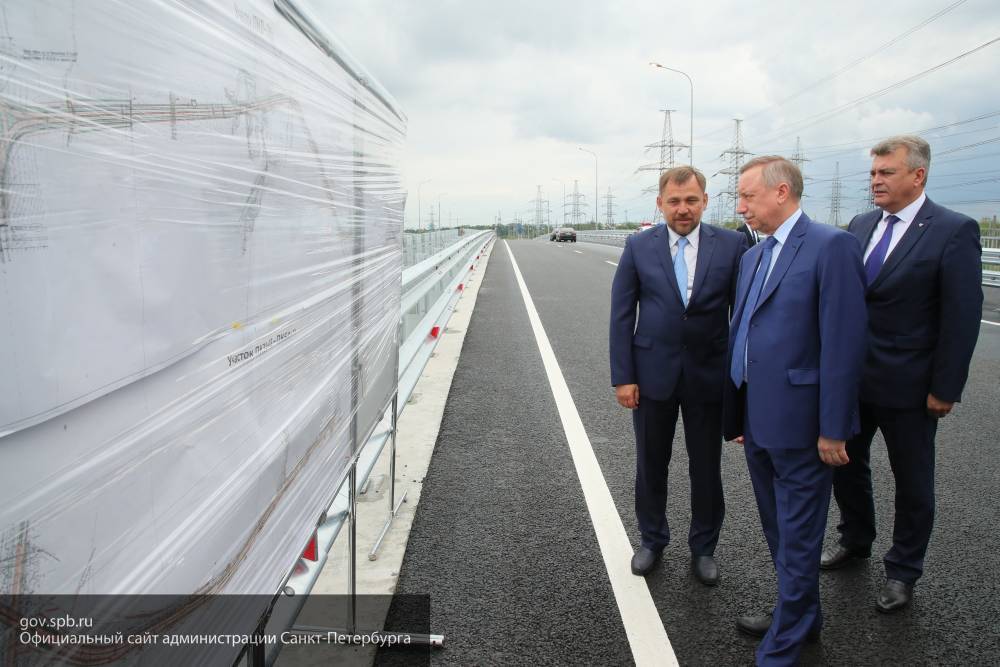 Беглов сообщил об увеличении гарантийного срока службы дорожных покрытий