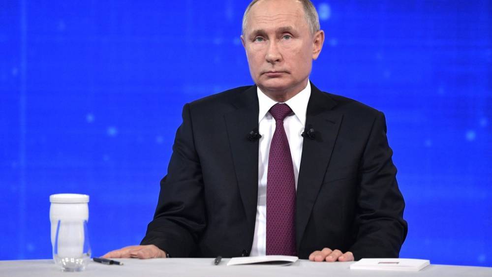 "История не стоит и пяти копеек": Путин об отравлении Скрипалей и отношениях с Лондоном