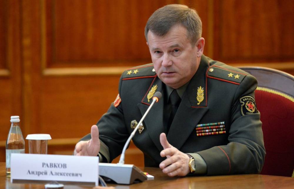 Министр обороны Белоруссии: Минск как и прежде планирует купить у Москвы звено истребителей Су-30СМ