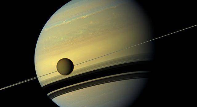 NASA собирается искать признаки жизни на спутнике Сатурна Титане
