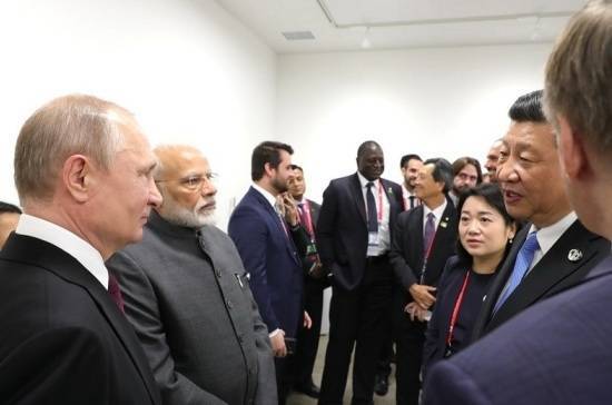Путин: Россия, Индия и Китай могли бы вместе выступить за реформу МВФ