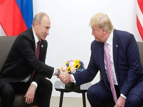 Источник: Трамп уточнял темы переговоров с Путиным у помощника