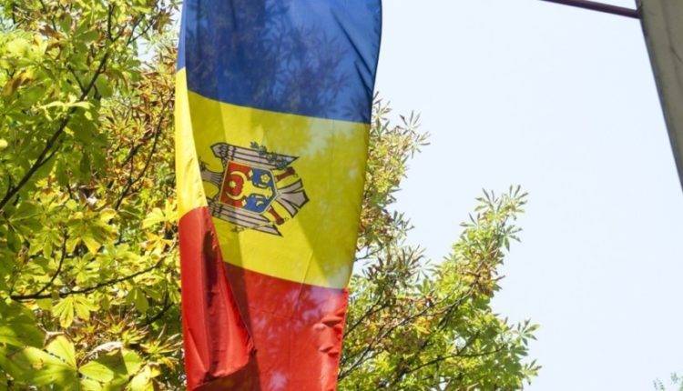 С Востоком и Западом: власти Молдовы нацелены на взвешенную внешнюю политику