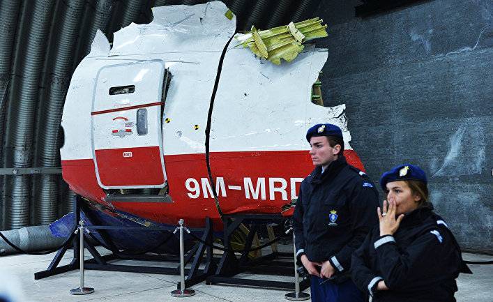 Mediapart (Франция): МН17 — использование трагедии против России