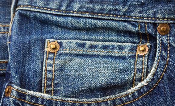 Эксперт раскрыл, для чего нужны маленькие карманы на джинсах