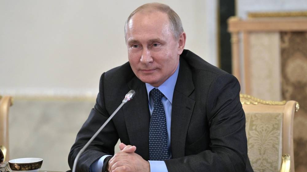 Путин заявил, что 19 лет думает о преемнике