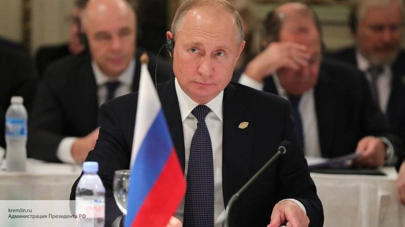В Кремле рассказали, о чем говорил Путин с лидерами стран БРИКС в Осаке
