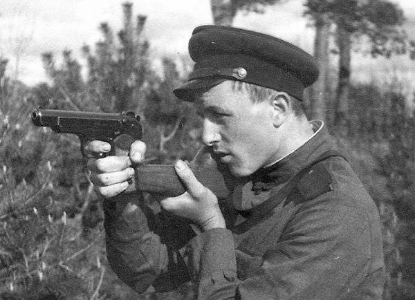 Пистолет Стечкина: за что его не любили советские военные | Русская семерка