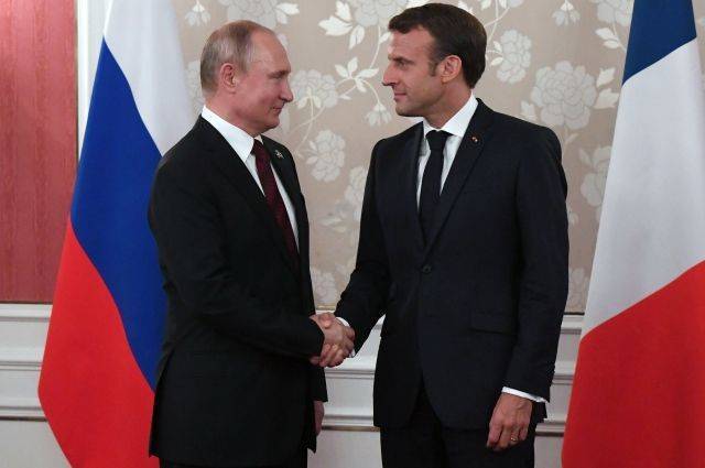 Макрон предложил Путину встречу в «нормандском формате»