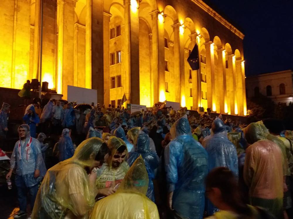 Грузинские оппозиционеры собрались на очередной митинг в центре Тбилиси