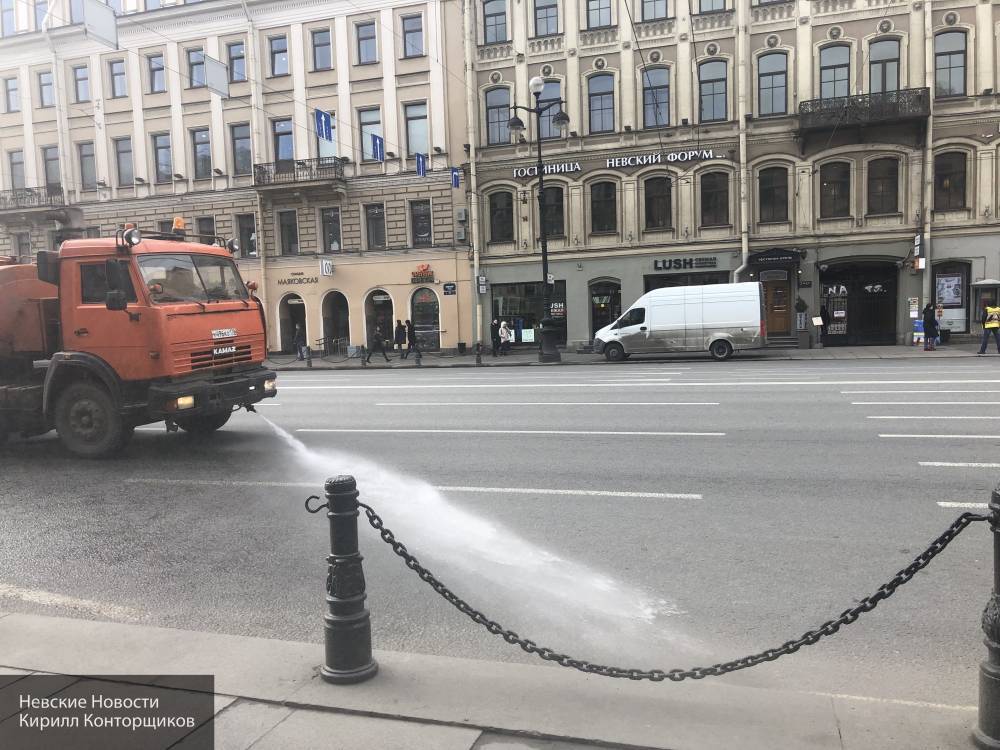 Современная техника надежно защитит Петербург от стихии зимой