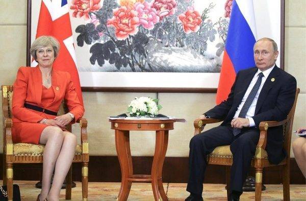 Мэй заявила Путину о невозможности нормальных отношений с РФ
