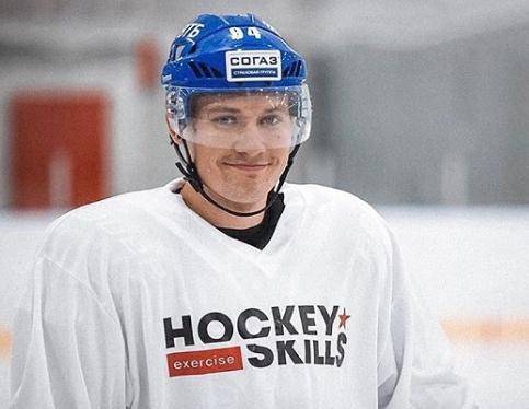 Хоккеист Андрей Миронов будет бороться за сердце Ольги Бузовой в новом шоу на ТНТ