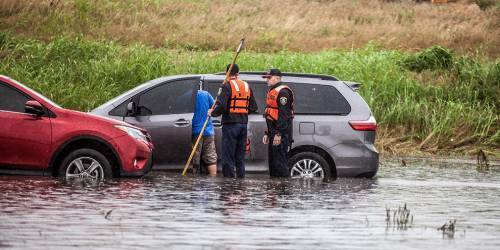 Дорогу к аэропорту Шереметьево затопило из-за сильных ливней :: Autonews