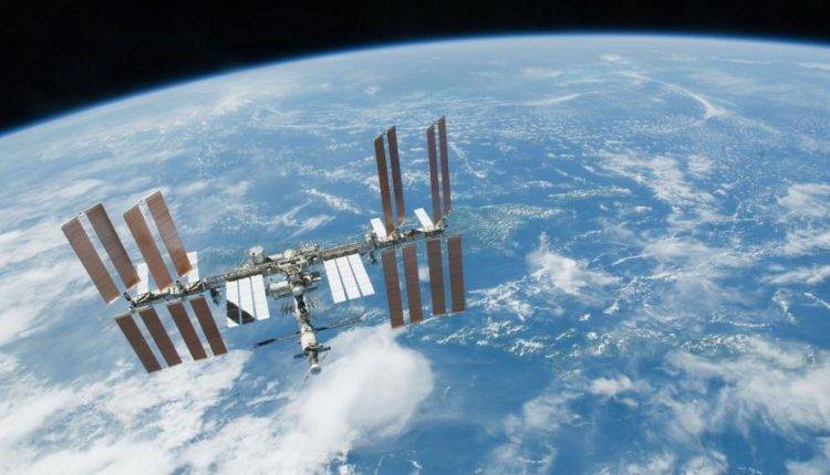 Американский военный спутник вывели в космос с борта МКС