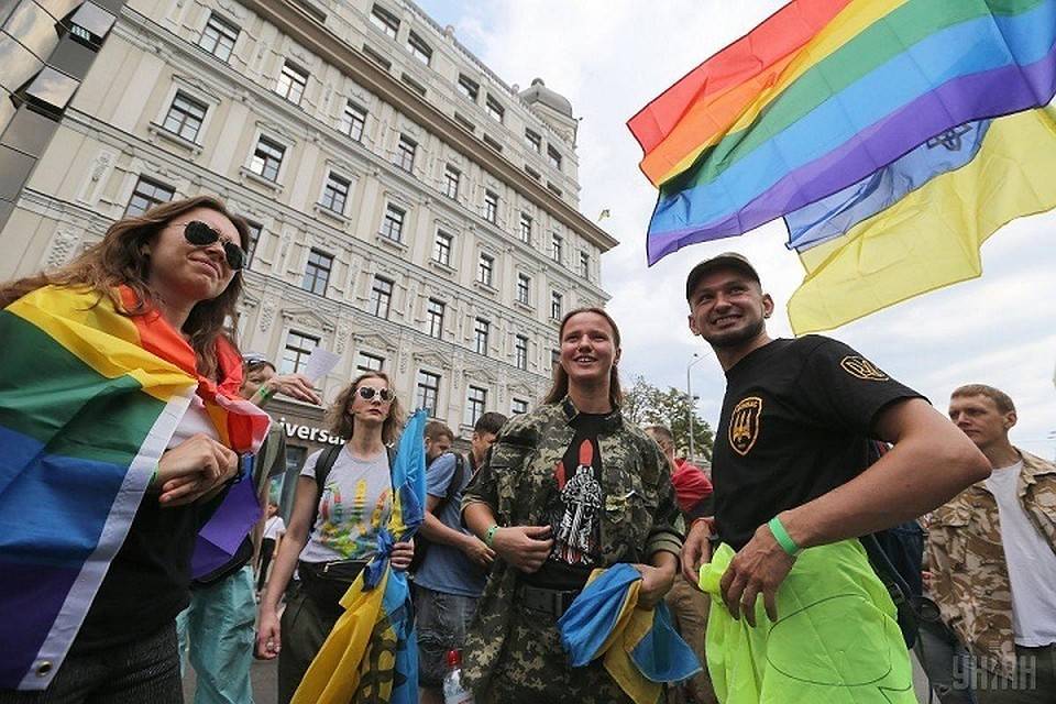 Штрафников ВСУ отправили поучаствовать на гей-парад в Киеве