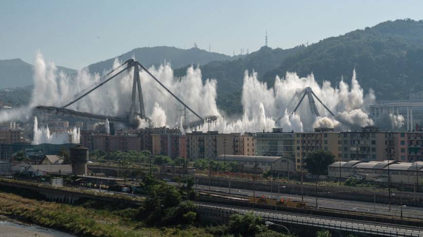 В Генуе снесли остатки рухнувшего моста Моранди
