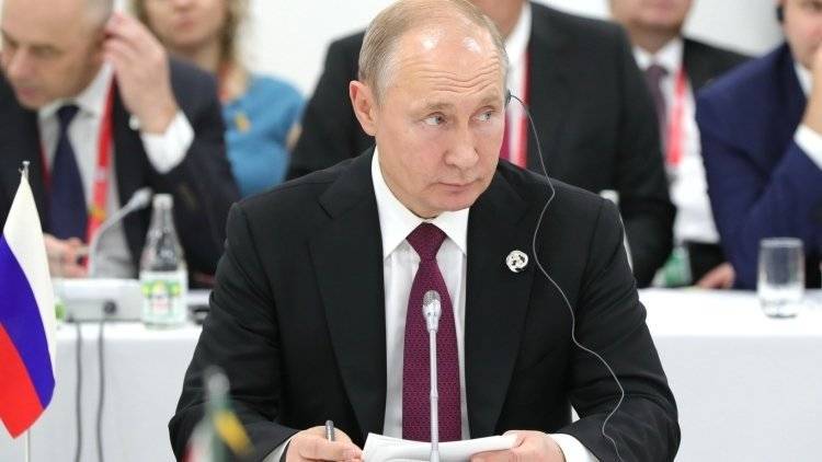 Путин предложил лидеру Южной Кореи обсудить ситуацию на полуострове
