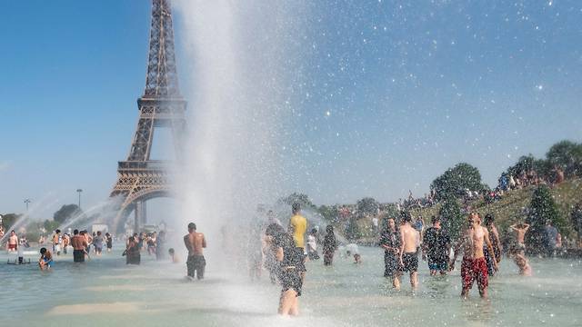 Жарче, чем в Израиле: во Франции зафиксирован исторический температурный рекорд