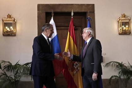 Глава МИД Испании оправдался за слова о России-враге
