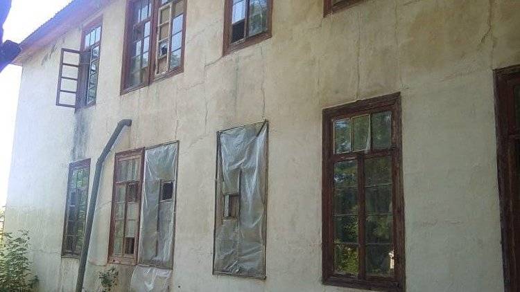 Более 80 лет без ремонта: ОНФ просит расселить людей из аварийного дома в Крыму