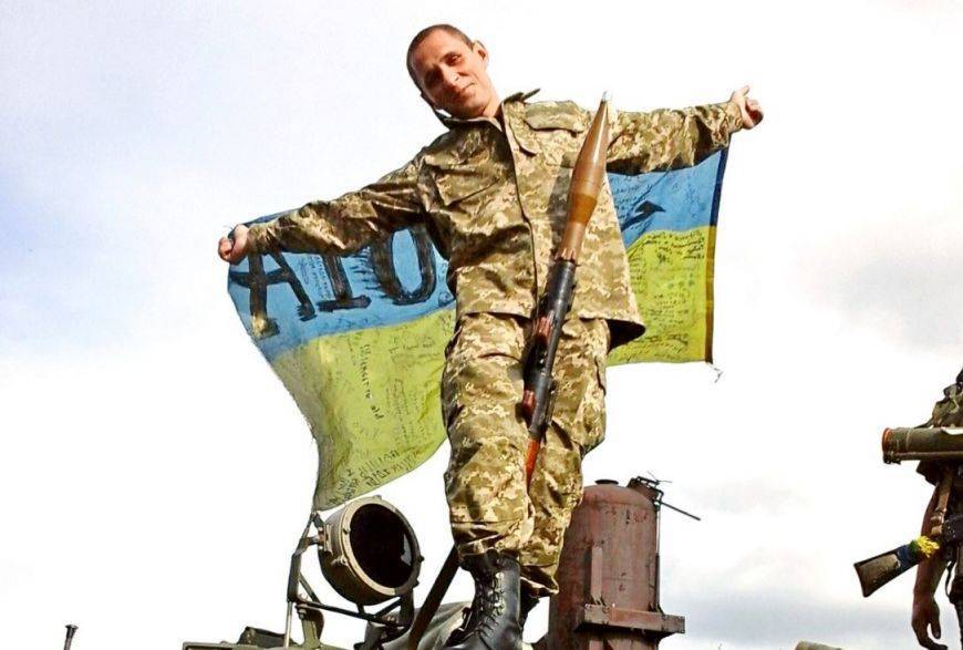 Заморские хозяева никогда не позволят Украине создать современную армию