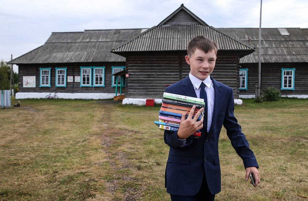 В России резко сократилось число школ