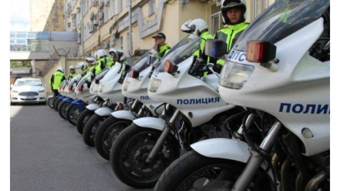 В Санкт-Петербурге прошел смотр мотоциклистов в погонах