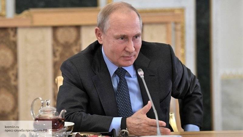 Путин рассказал, как Россия реагирует на ежедневные вмешательства Запада в дела РФ
