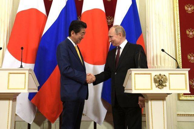 Путин и Абэ заявили о продвижении в развитии отношений России и Японии