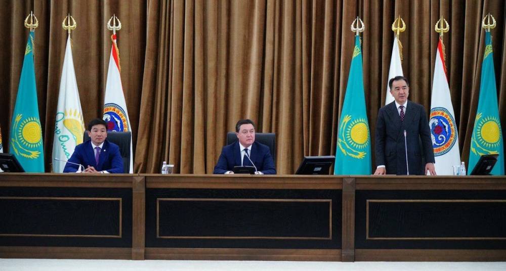 Премьер-министр РК Аскар Мамин представил нового акима города Алматы