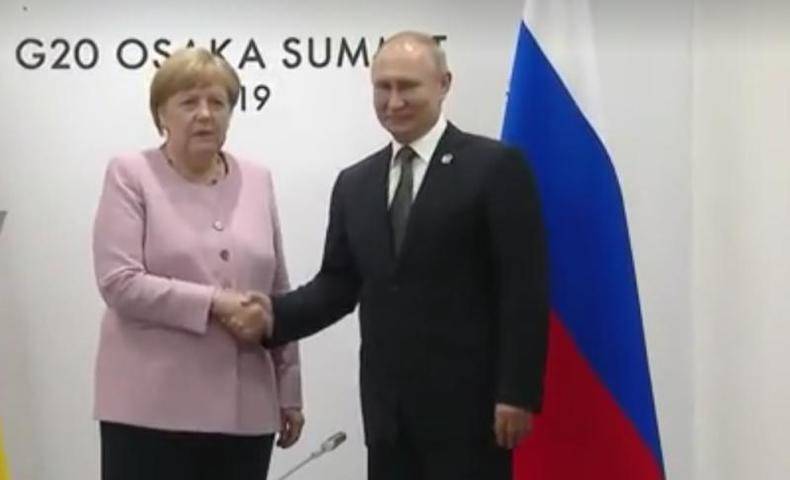 Путин подсказал дорогу «потерявшейся» Меркель