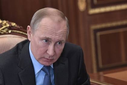 Путин поручил взять под контроль цены в районе наводнения в Иркутской области