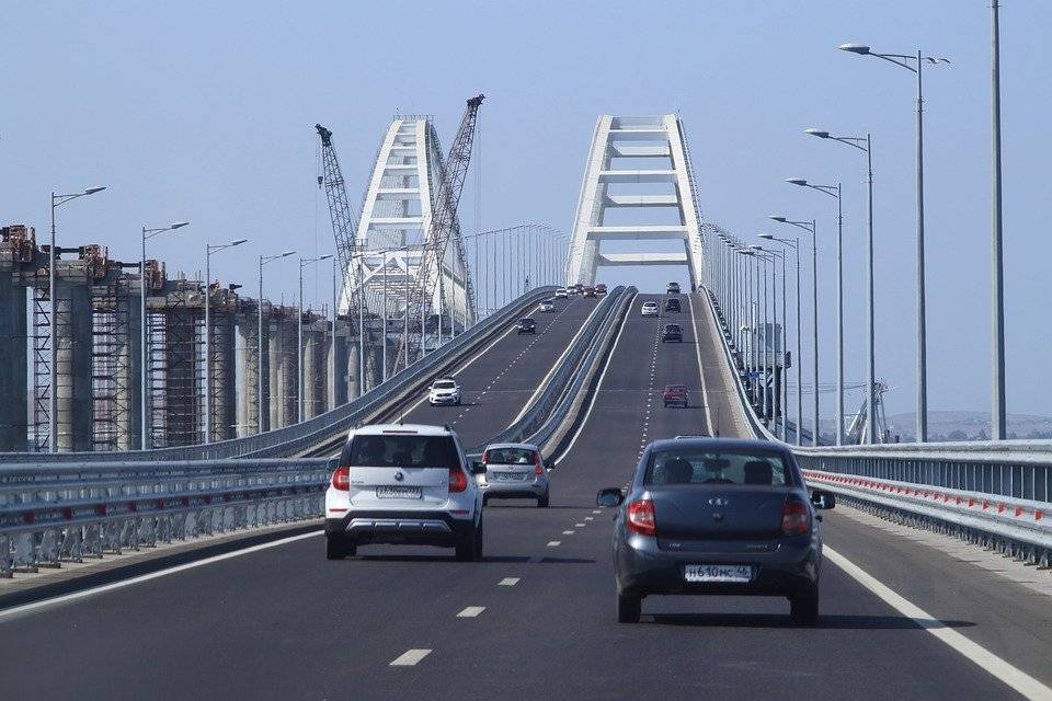 Новый рекорд превышения скорости на Крымском мосту шокировал даже инспекторов ГИБДД