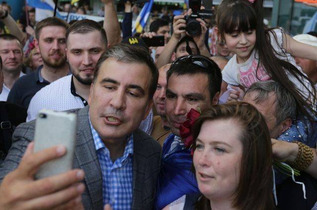 Саакашвили живет в Киеве в доме без кухни