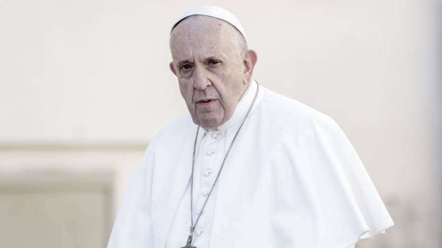Папа римский попросил прощения у румынских цыган за дискриминацию