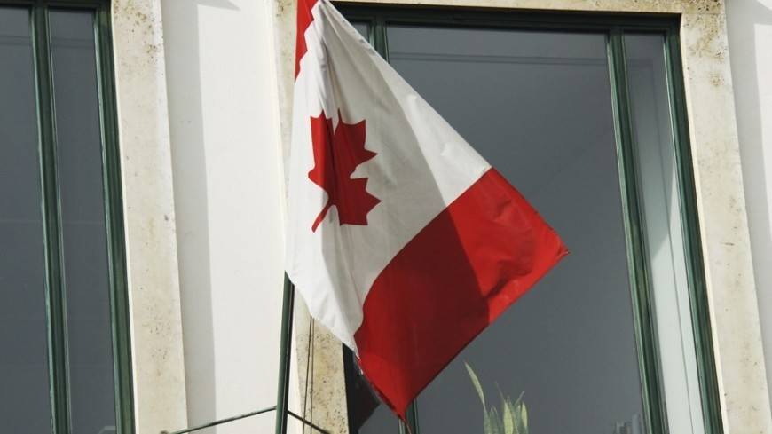 Канада приостановила работу посольства в Венесуэле