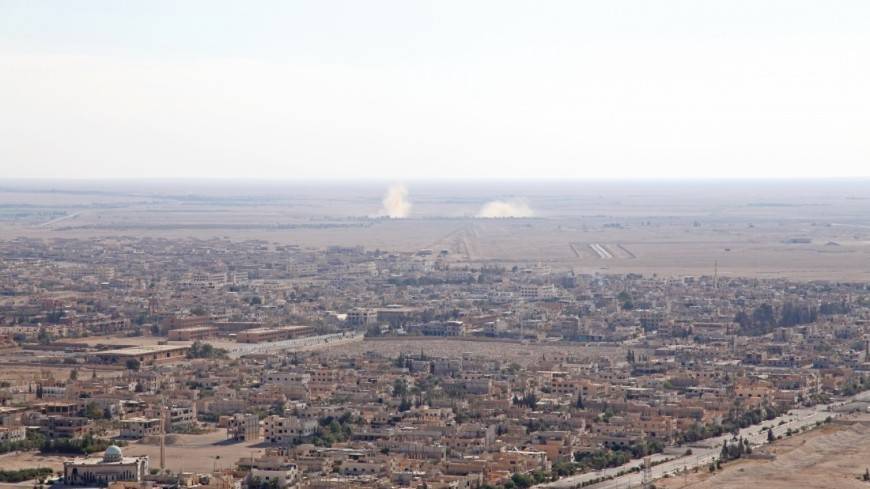 СМИ: Военный аэродром в Сирии подвергся ракетному удару