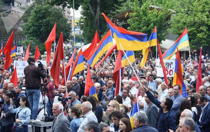 Новые партии со старыми методами – как не нужно заниматься политикой в Армении?