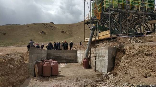 В Киргизии запретили разведку и разработку урана